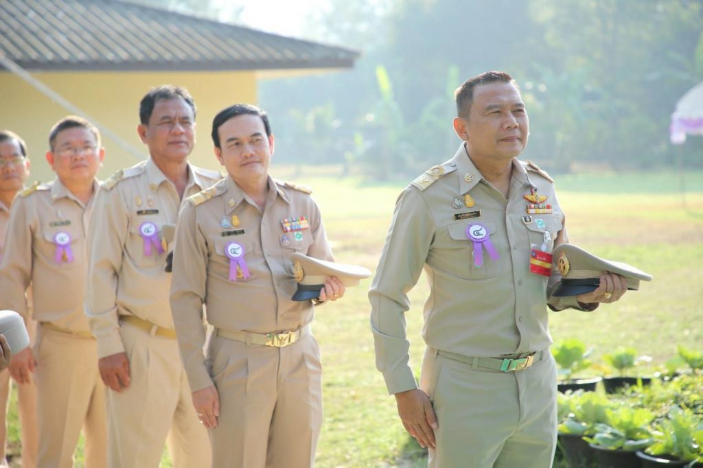 ทรงเปิดอาคาร “เกษตรสิริสุข” ที่โรงเรียน ตชด.บ้านย่านซื่อ จ.ประจวบคีรีขันธ์