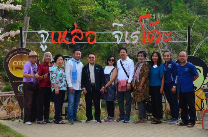 เกษตรสัญจร “พบรักที่พบพระ” สนุกได้สาระ เกษตรสัญจร “พบรักที่พบพระ” สนุกได้สาระ แถมได้ทำกิจกรรมเพื่อสังคมร่วมกัน