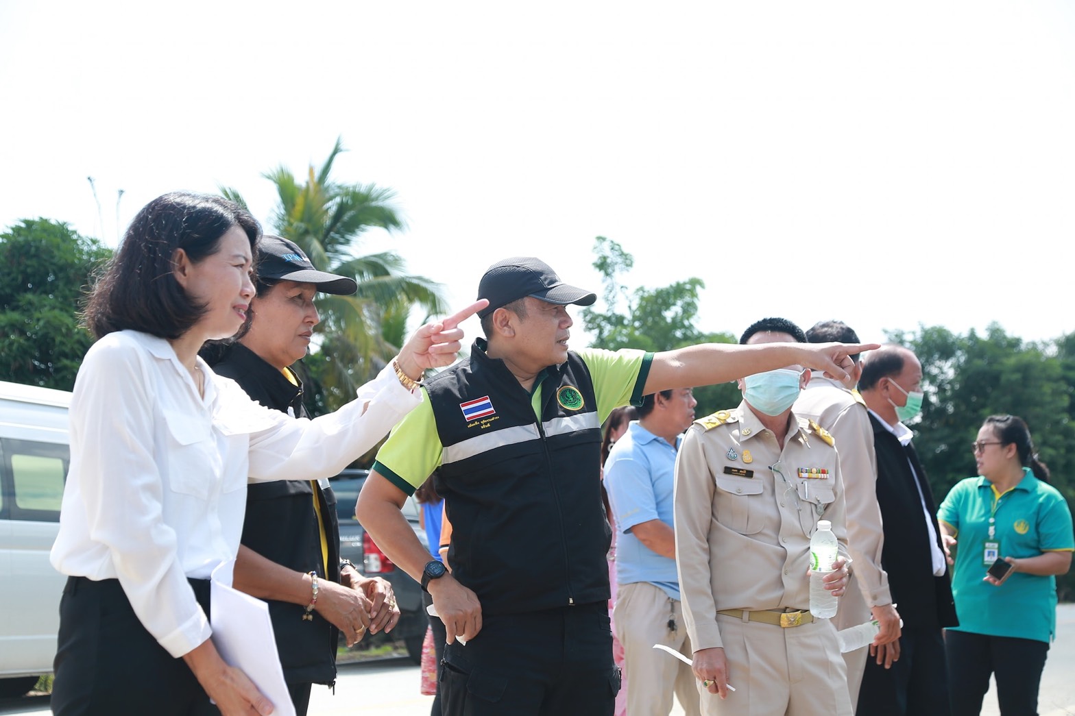 “เฉลิมชัย” ห่วงใยปัญหาน้ำท่วมสั่งกรมส่งเสริมการเกษตรเร่งสำรวจพื้นที่เสียหายทั่วประเทศ