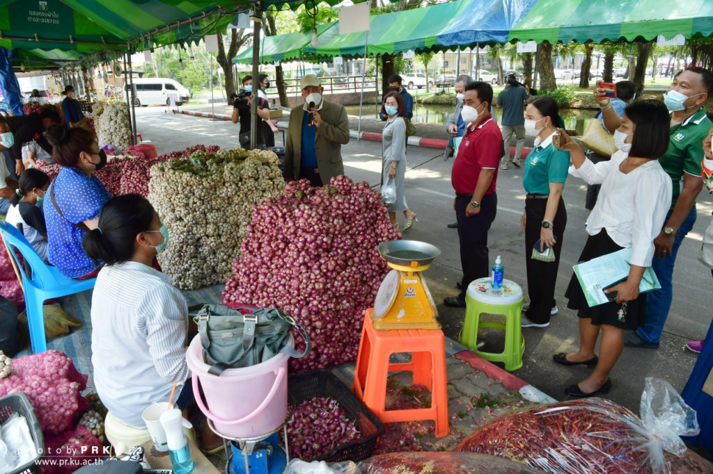 ม.เกษตรศาสตร์ นำสื่อมวลชนเยี่ยมชมจุดคัดกรองงานเกษตรแฟร์ 65 สร้างความมั่นใจให้ผู้เที่ยวงานสูงสุด