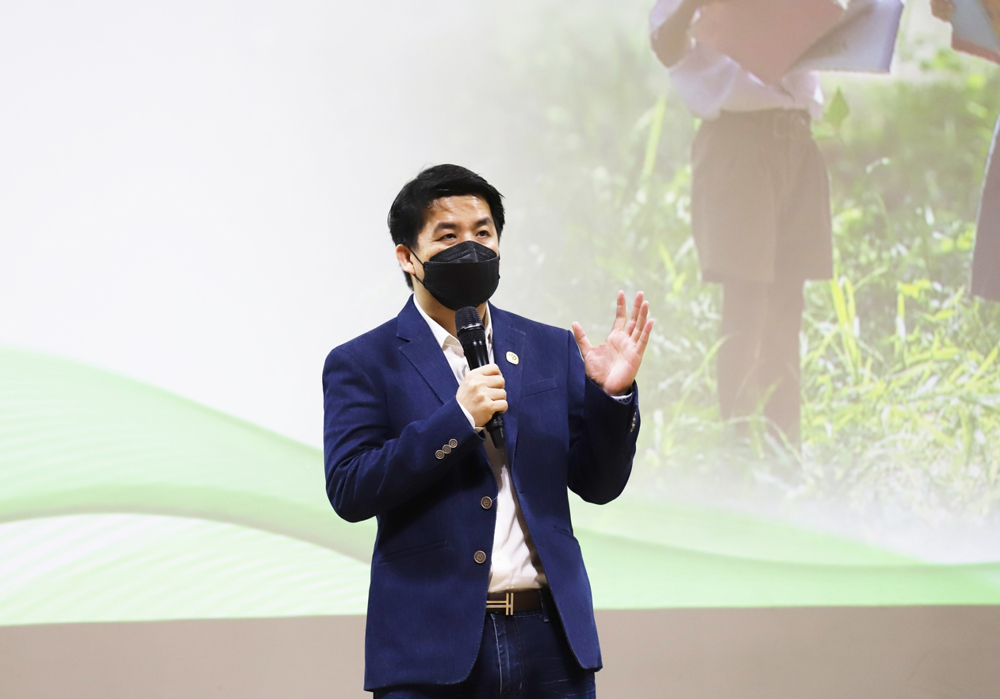 สมาคมองค์กรสื่อร่วมเครือซีพีมอบทุนการศึกษา “ซีพีเพื่อยุวชนครอบครัวคนข่าว” ปลูกฝังความกตัญญูแก่เด็กและเยาวชน พร้อมแบ่งเบาภาระพ่อแม่ผู้ปกครองในภาวะวิกฤตโควิด-19