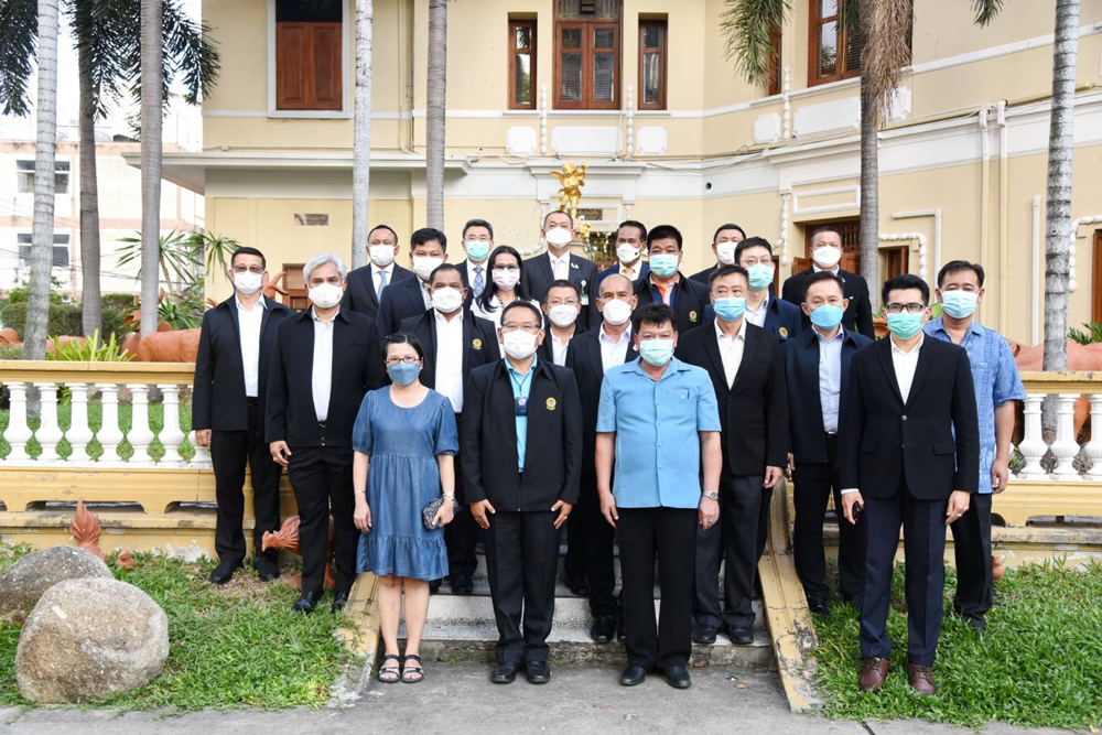“เฉลิมชัย” เยือน "กรมปศุสัตว์" สร้างขวัญและกำลังใจในการปฏิบัติงานให้สู้โรค ASF