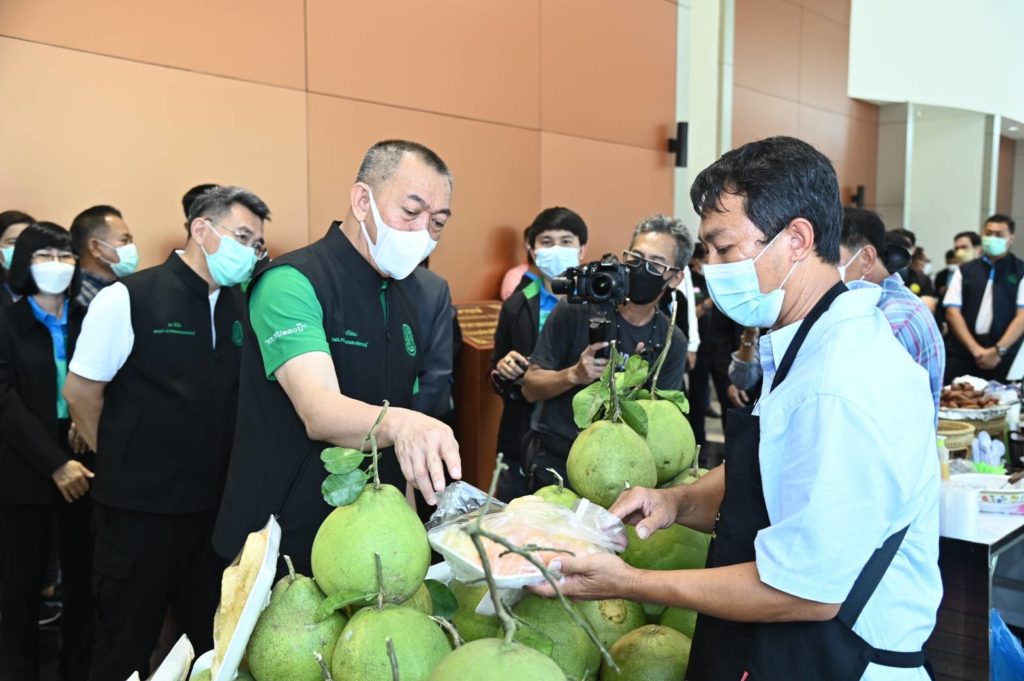 ก.เกษตรฯ หนุนอาสาสมัครเกษตรหมู่บ้านเป็นกำลังสำคัญให้บริการและเข้าถึงเกษตรกร พร้อมให้กำลังใจเชิดชูเกียรติผลงานส่งเสริมการเกษตรและการอุทิศตนสู้ภัยโควิดในชุมชน