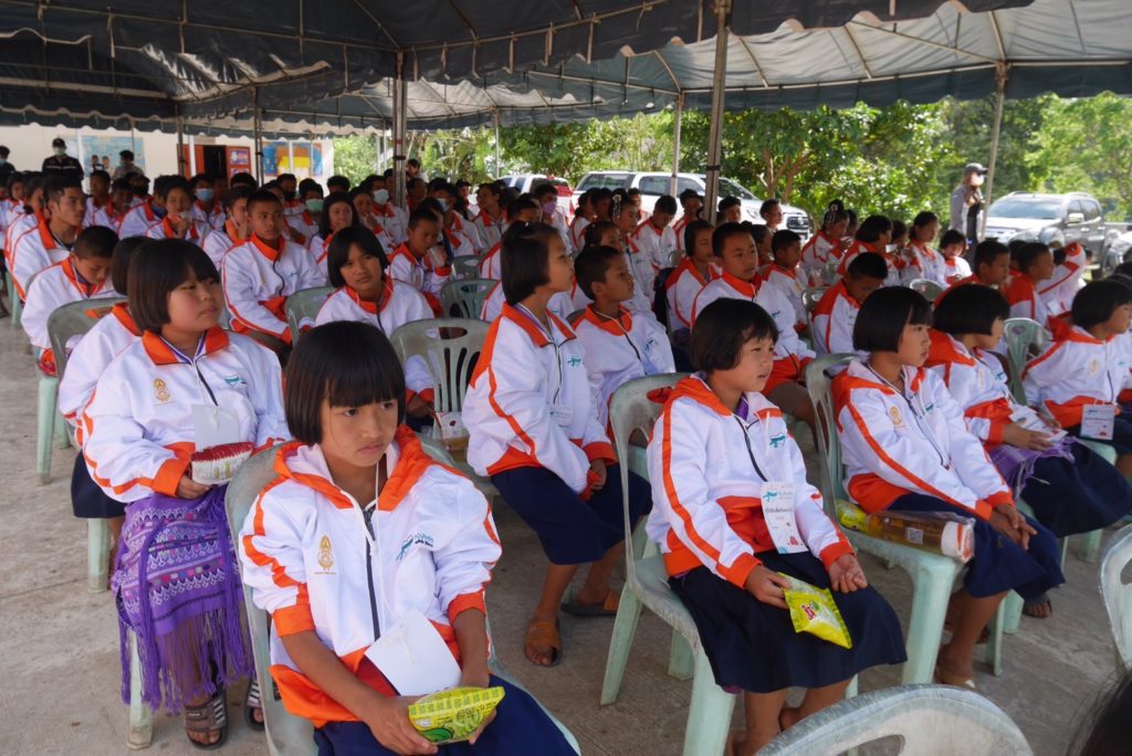 “คูโบต้า พลังใจสู้ภัยหนาว” ปีที่ 23 จับมือ “กองทัพบก” มอบเสื้อกันหนาว 10,000 ตัว สมาคมสื่อเกษตรฯร่วมกิจกรรม