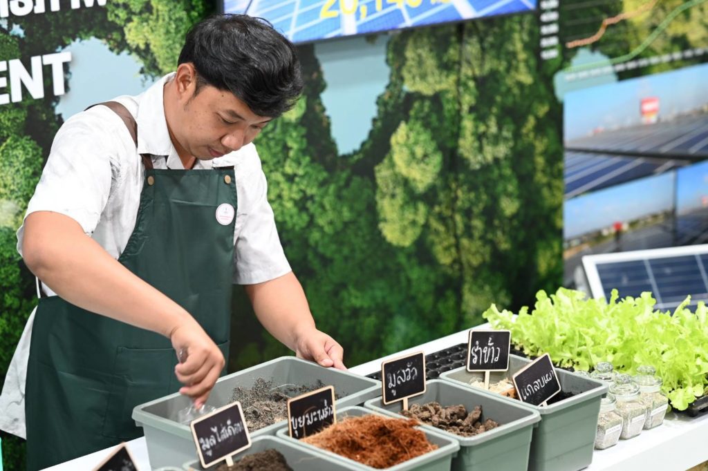 ธนวัฒน์ ว่องไวตระการ “Young Smart Farmer” เกษตรกรรุ่นใหม่ กับการพลิกแนวคิด เพิ่มมูลค่าผลผลิต ตอบเทรนด์ผู้บริโภค  