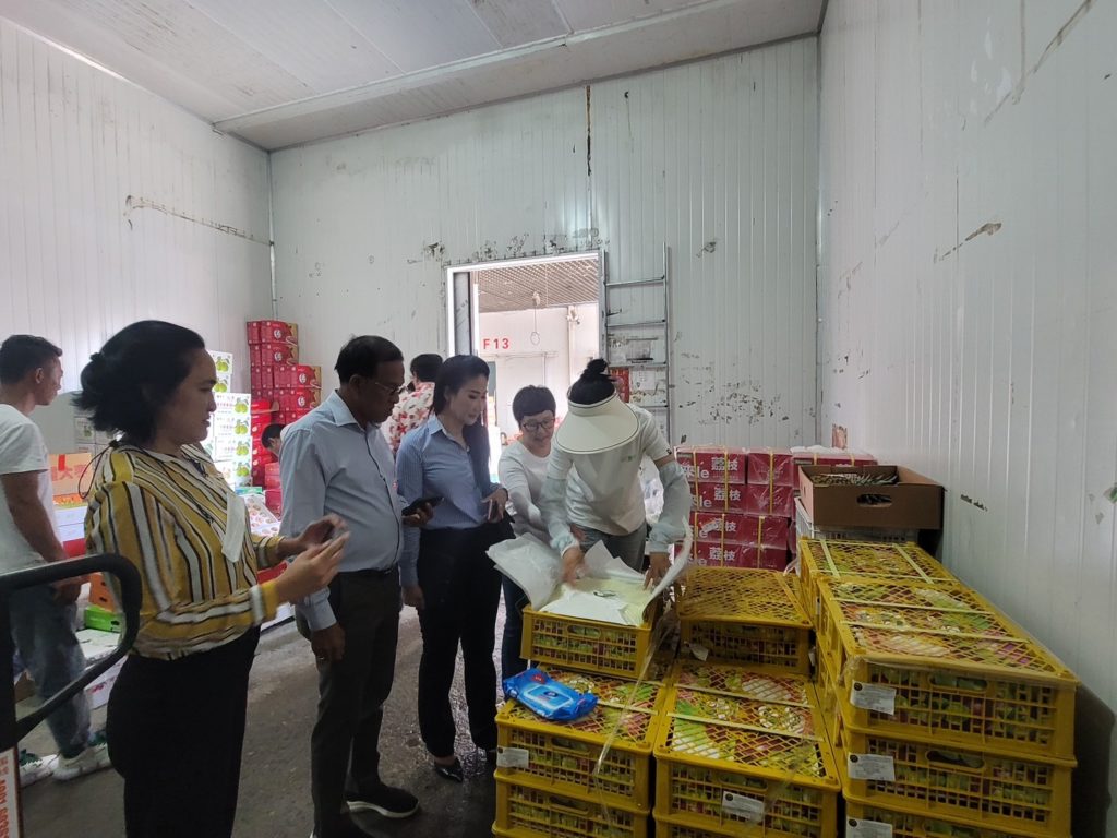 รองอธิบดีกรมวิชาการเกษตร ลุยแดนมังกรติดตามสถานการณ์การค้าผลไม้ไทย ปลื้ม! ผลไม้ไทยครองแชมป์ผลไม้ยอดนิยมในจีน