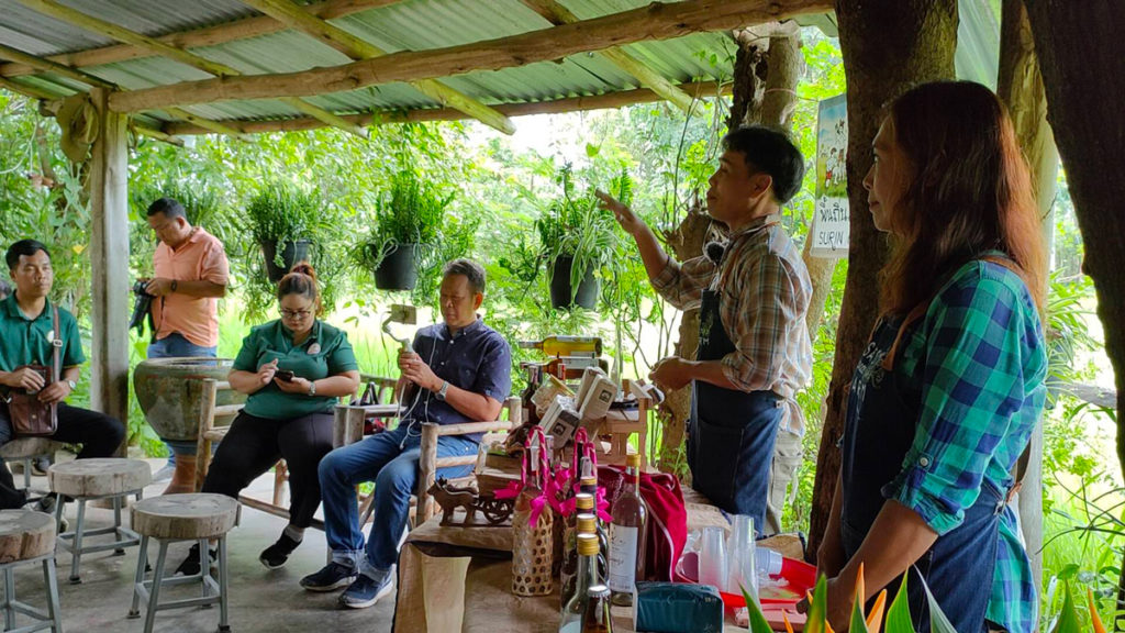 กรมการข้าว ขานรับนโยบายเร่งด่วน “ธรรมนัส” รุกเสริมรายได้ชาวนา ชูสุราแช่ข้าวพื้นเมืองสุดเจ๋ง