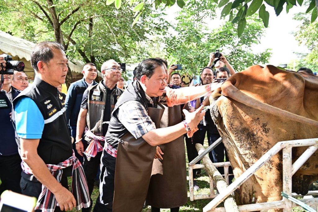 ต้อนรับรองนายกฯ ภูมิธรรม ผลักดันเขื่อนป้องกันตลิ่งแก้ไขปัญหาน้ำท่วมย่านเศรษฐกิจอย่างเป็นระบบ