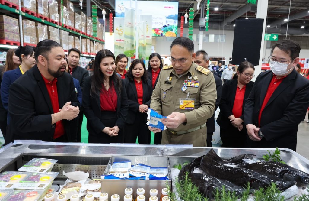 “มูลนิธิโครงการหลวง” ร่วมกับ “แม็คโคร” คัดสรรผลผลิตคุณภาพจากยอดดอยสู่ผู้ประกอบการทั่วไทย ปักหมุดศูนย์รวมสินค้าจากโครงการหลวงเพื่อลูกค้าทุกกลุ่ม