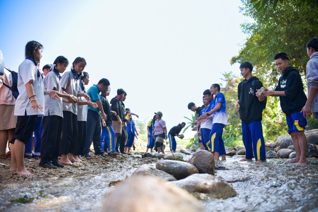 โครงการธรรมชาติปลอดภัยฯ ร่วมกับหน่วยงานและชุมชนบ้านแม่ปาน-สันเกี๋ยง "สร้างฝายมีชีวิต..ลำน้ำปานสายน้ำแห่งชีวิต"