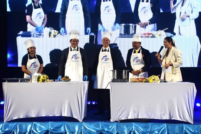 รมว.เกษตรฯ เปิดงาน “ชาตินิยม กะพงไทย (Thai Seabass Fest)” กรมประมง พร้อม ! เป็นสื่อกลางเชื่อมเกษตรกรสู่ Modern Trade ยกระดับสินค้าปลากะพงไทย
