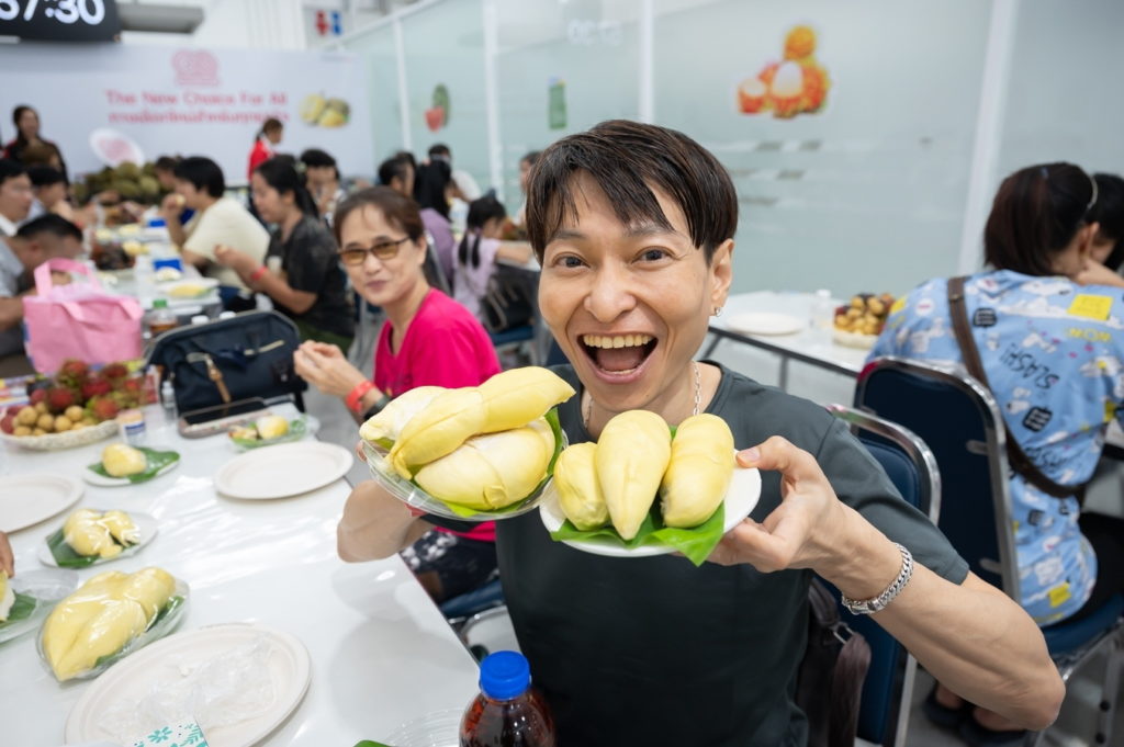 โก โฮลเซลล์ ชิมลางจัด “บุฟเฟ่ต์ทุเรียน” ดีเกินคาด สนับสนุนการกระจายผลไม้ฤดูกาล เติมรอยยิ้มชาวสวน โดนใจแฟนพันธุ์แท้