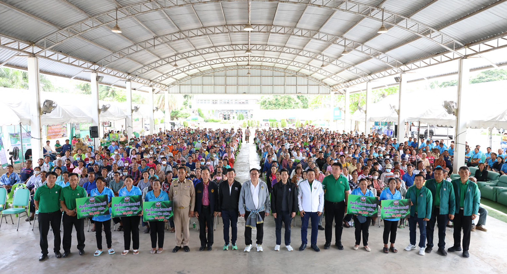 ประธานกรรมการ ธ.ก.ส. เยี่ยมชมการฟื้นฟูและพัฒนาศักยภาพลูกค้าพักชำระหนี้ จ.นครราชสีมา