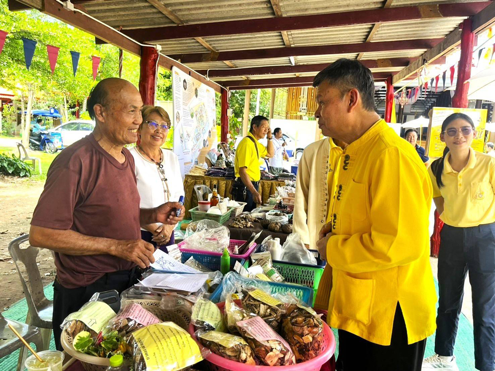 พิพิธภัณฑ์การเกษตรเฉลิมพระเกียรติฯ มุ่งเดินหน้าขยายผลความสำเร็จตลาดเศรษฐกิจพอเพียงสู่ชุมชน