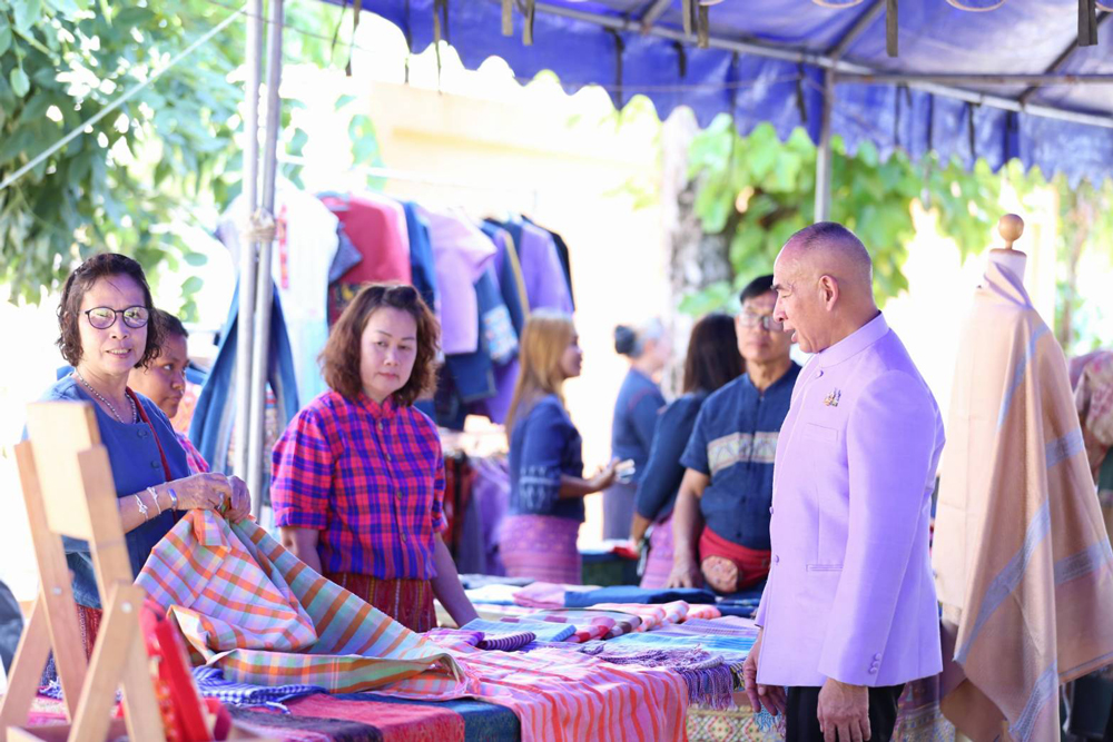 เปิดตัวแหล่งท่องเที่ยวเชิงเกษตรด้านหม่อนไหม “แต้มตะกอ” ผ้าไหมลายโบราณบ้านโคกหม้อ จ.อุทัยธานี