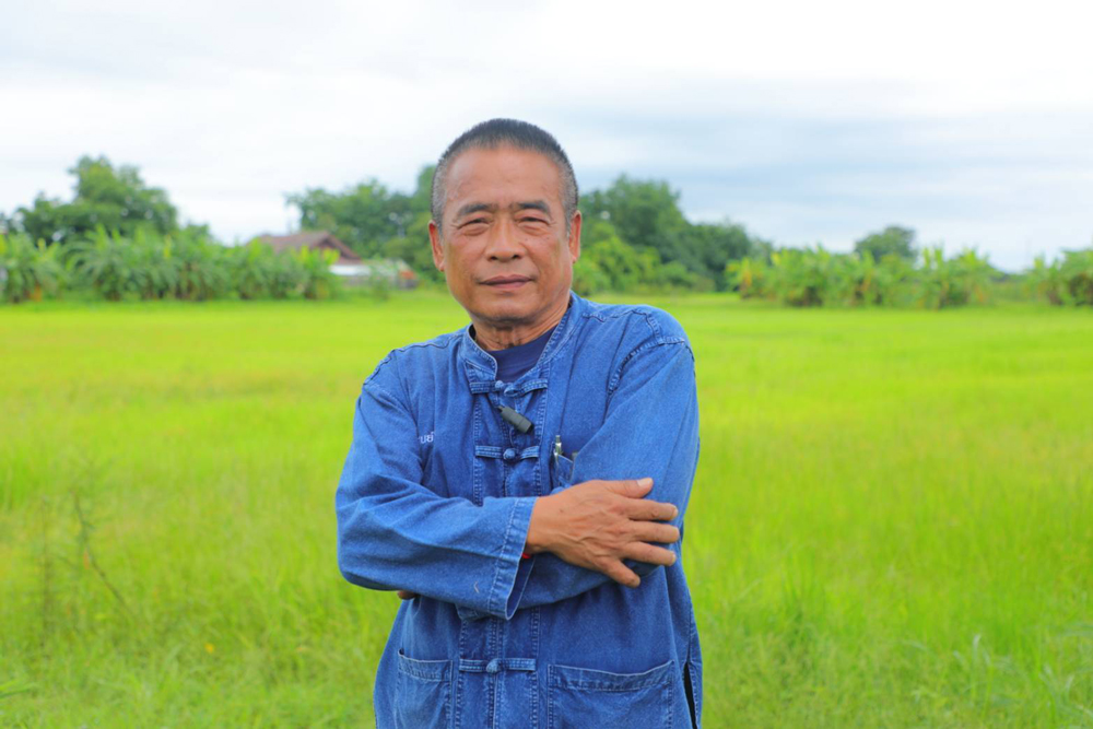 นายชัยยพล ชาวเมืองสีวสุ ประธานศูนย์ข้าวชุมชนตำบลรอบเมือง