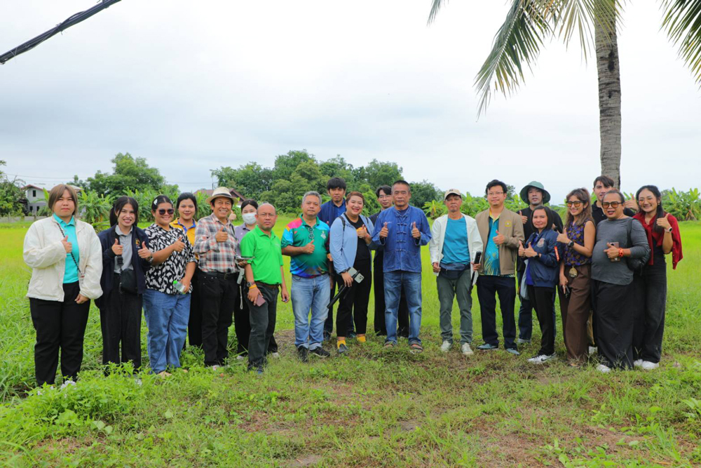 กรมการข้าวนำคณะสื่อมวลชนสัญจรศึกษาดูงาน โครงการเสริมสร้างศักยภาพการผลิตเมล็ดพันธุ์ข้าว