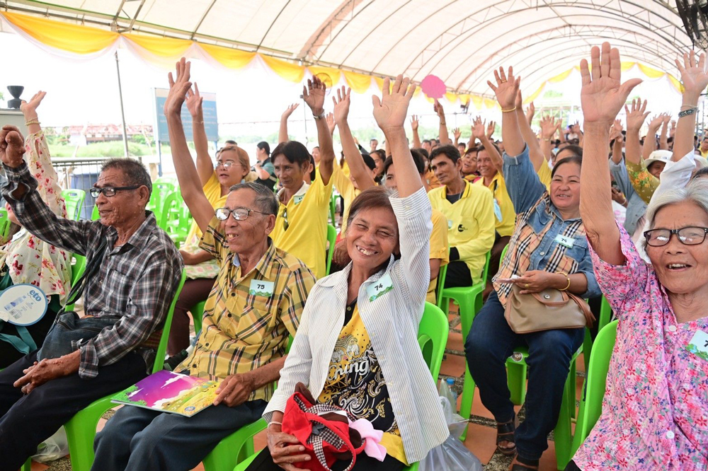 “อรรถกร–อัครา” ลุยปราจีนบุรี มอบโฉนด–เมล็ดพันธุ์–เดินหน้า 37 โครงการพัฒนาแหล่งน้ำระยะยาว เพิ่มพื้นที่ชลประทานกว่า 3 แสนไร่ ครอบคลุมพื้นที่เกษตร 1.5 ล้านไร่ เล็งฟื้นฟูแม่น้ำบางปะกง แก้ปัญหาน้ำท่วม-น้ำแล้ง