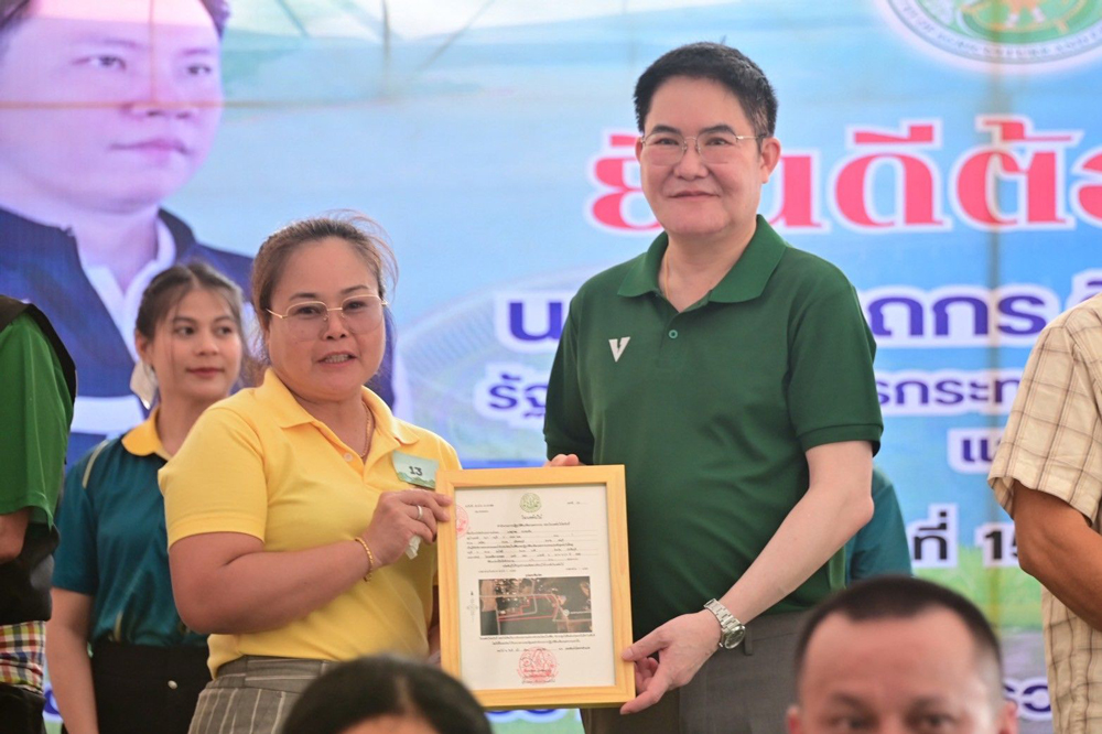 “อรรถกร–อัครา” ลุยปราจีนบุรี มอบโฉนด–เมล็ดพันธุ์–เดินหน้า 37 โครงการพัฒนาแหล่งน้ำระยะยาว เพิ่มพื้นที่ชลประทานกว่า 3 แสนไร่ ครอบคลุมพื้นที่เกษตร 1.5 ล้านไร่ เล็งฟื้นฟูแม่น้ำบางปะกง แก้ปัญหาน้ำท่วม-น้ำแล้ง