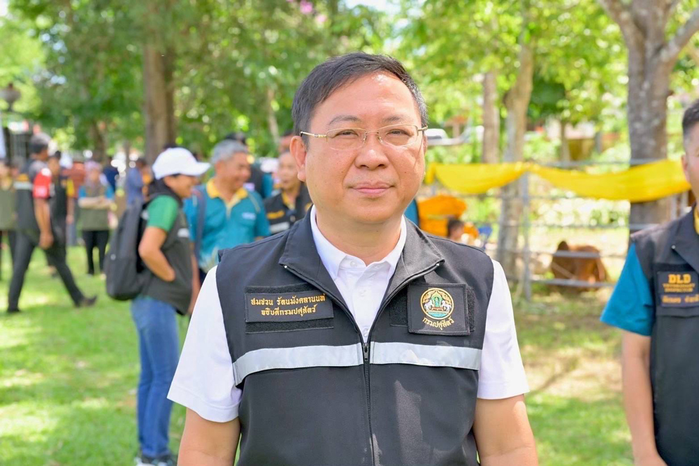 นายสัตวแพทย์สมชวน รัตนมังคลานนท์ อธิบดีกรมปศุสัตว์