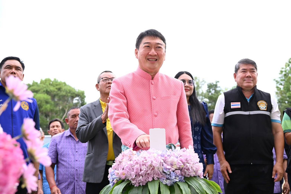 นายวิศิษฐ์ ศรีสุวรรณ์ อธิบดีกรมส่งเสริมสหกรณ์ ประธานเปิด...