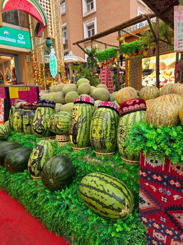 ตลาดต้าปาจา (Xinjiang International Grand Bazaar)