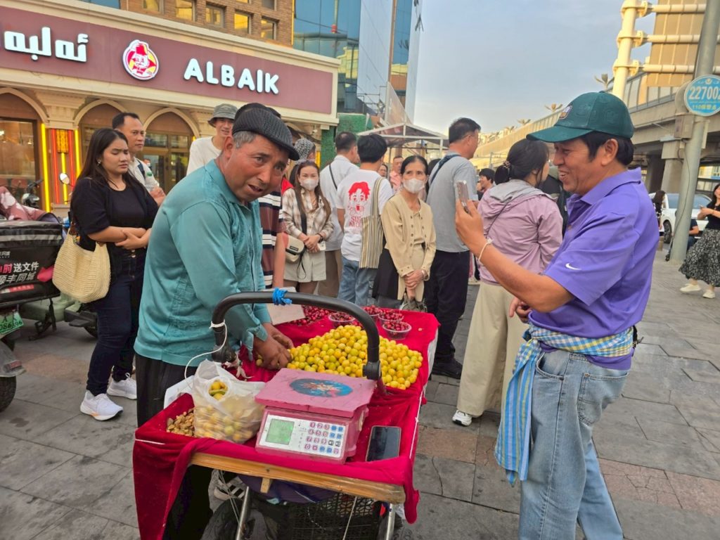ตลาดต้าปาจา (Xinjiang International Grand Bazaar)