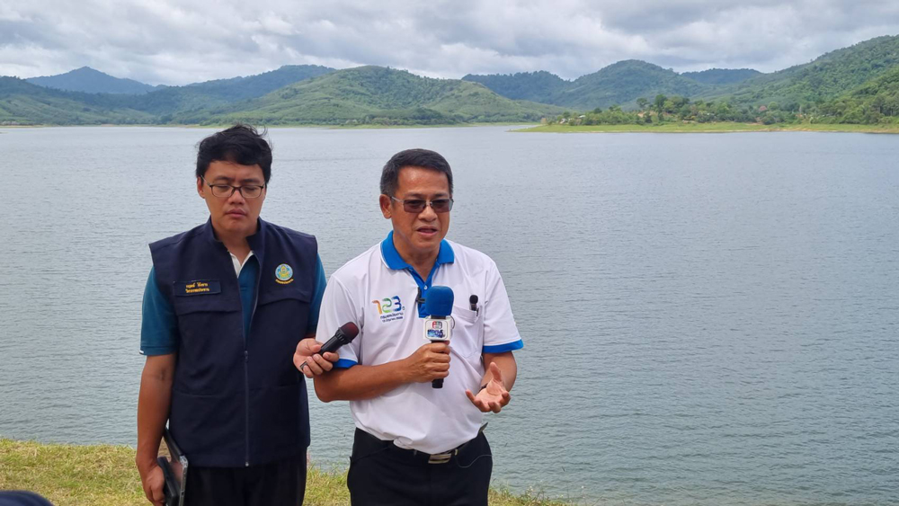 สำนักงาน กปร. พาสื่อมวลชนลงพื้นที่จังหวัดนครศรีธรรมราชและพัทลุงติดตามความสำเร็จ “อ่างเก็บน้ำห้วยน้ำใส” โครงการพระราชดำริ ที่ช่วยแก้น้ำแล้ง-น้ำหลาก หนุนเกษตรผสมผสานและต่อยอดสู่การท่องเที่ยวเชิงเกษตร