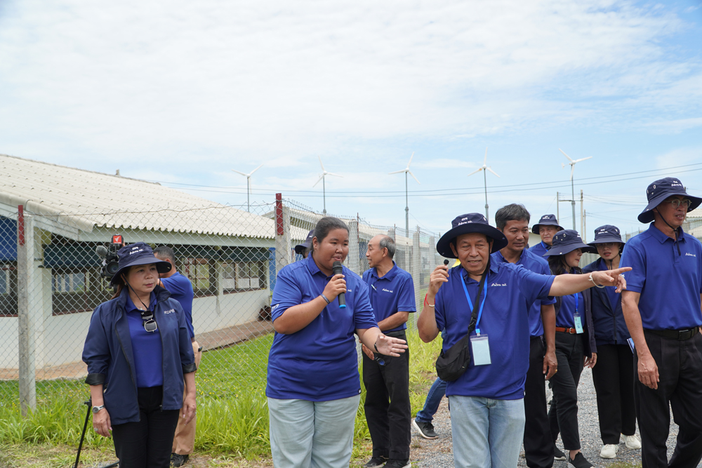 สำนักงาน กปร. พาสื่อมวลชนลงพื้นที่จังหวัดนครศรีธรรมราชและพัทลุงติดตามความสำเร็จ “อ่างเก็บน้ำห้วยน้ำใส” โครงการพระราชดำริ ที่ช่วยแก้น้ำแล้ง-น้ำหลาก หนุนเกษตรผสมผสานและต่อยอดสู่การท่องเที่ยวเชิงเกษตร