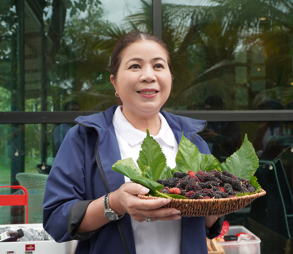 สำนักงาน กปร. พาสื่อมวลชนลงพื้นที่จังหวัดนครศรีธรรมราชและพัทลุงติดตามความสำเร็จ “อ่างเก็บน้ำห้วยน้ำใส” โครงการพระราชดำริ ที่ช่วยแก้น้ำแล้ง-น้ำหลาก หนุนเกษตรผสมผสานและต่อยอดสู่การท่องเที่ยวเชิงเกษตร
