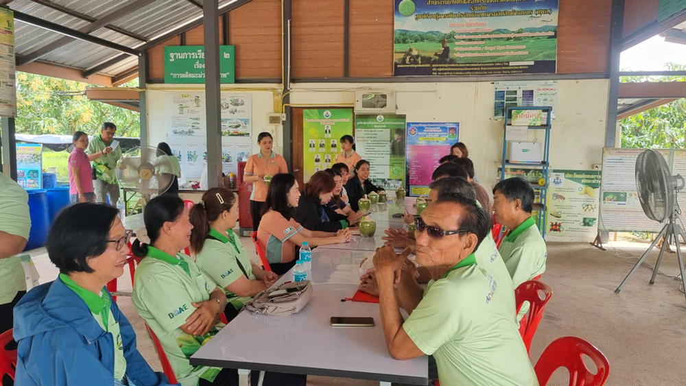 เมืองไทยเรามีผลไม้ของดีมากมาย แต่เรายังใช้นโยบายการตลาดนำการผลิตไม่ได้ผลนัก เพราะอะไร?