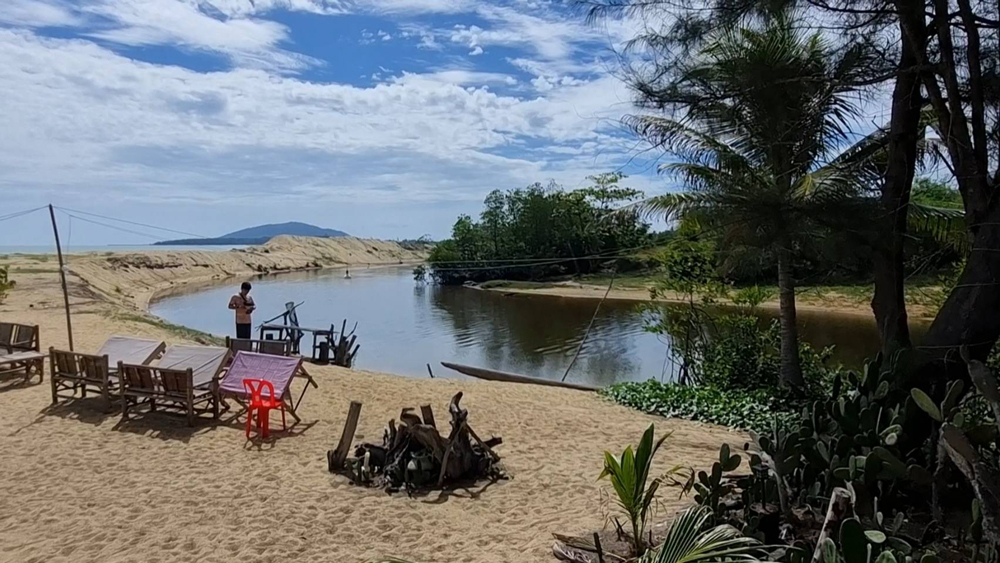 กรมชลประทาน นำสื่อฯลงพื้นที่แก้ไขปัญหาภัยแล้งและอุทกภัยแม่น้ำสายบุรี 3 จังหวัดชายแดนใต้