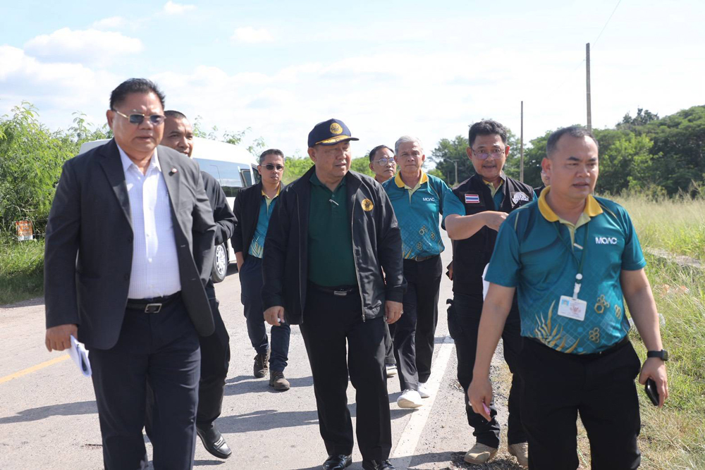 เลขาธิการ ส.ป.ก. ลุยพื้นที่จริง ตรวจเยี่ยมศูนย์บริการประชาชน พร้อมสั่งขับเคลื่อนการแก้ไขปัญหาเชิงรุกทั่วประเทศ