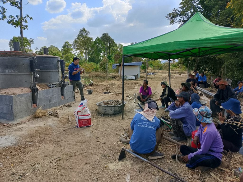 “นวัตกรชุมชนเตาเผาถ่านชีวมวลประสิทธิภาพสูง” ความหวังที่ไม่เคยดับของ "ไฟถ่าน"