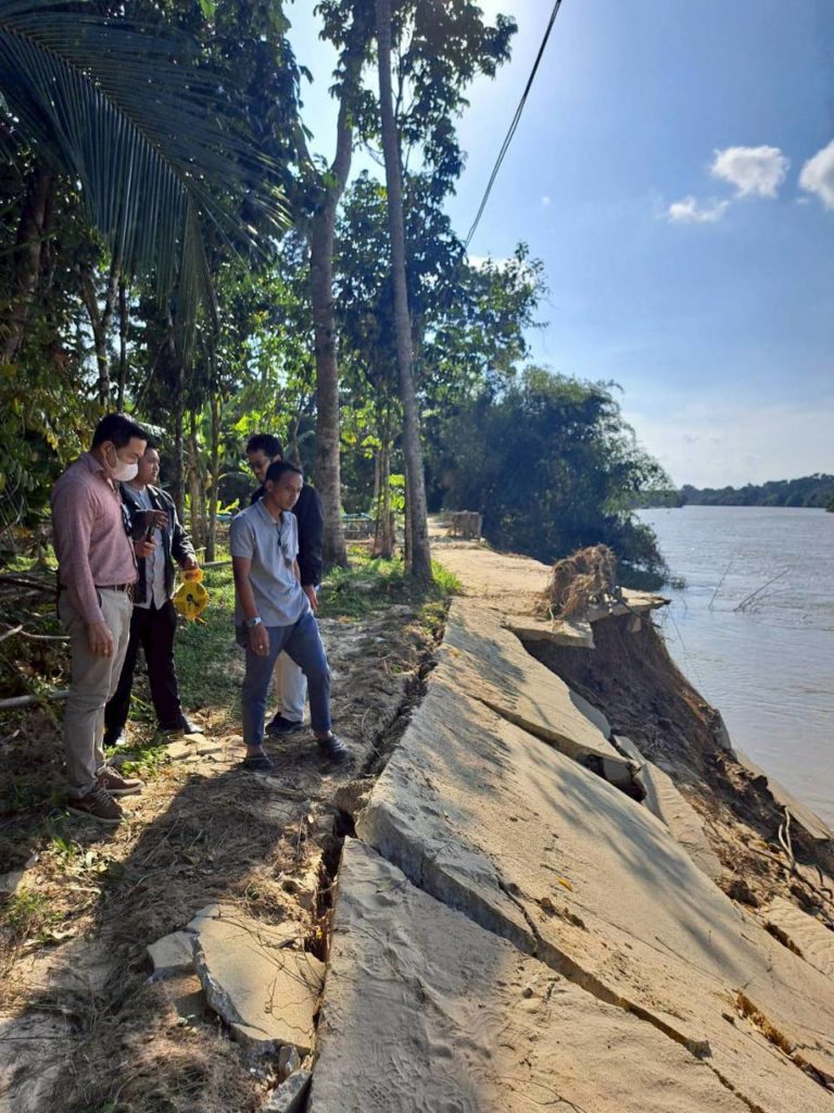 กรมชลประทาน นำสื่อฯลงพื้นที่แก้ไขปัญหาภัยแล้งและอุทกภัยแม่น้ำสายบุรี 3 จังหวัดชายแดนใต้