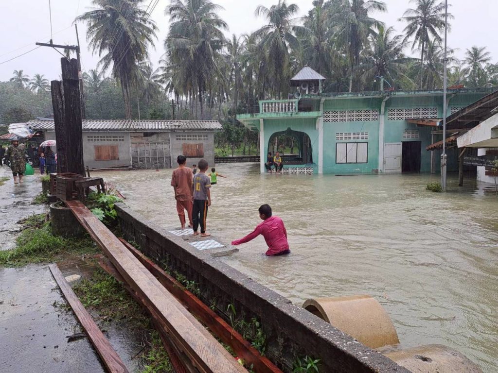 กรมชลประทาน นำสื่อฯลงพื้นที่แก้ไขปัญหาภัยแล้งและอุทกภัยแม่น้ำสายบุรี 3 จังหวัดชายแดนใต้