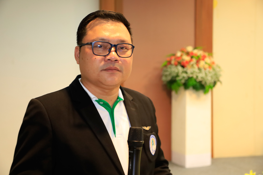 นายภิญโญ แพงไธสง