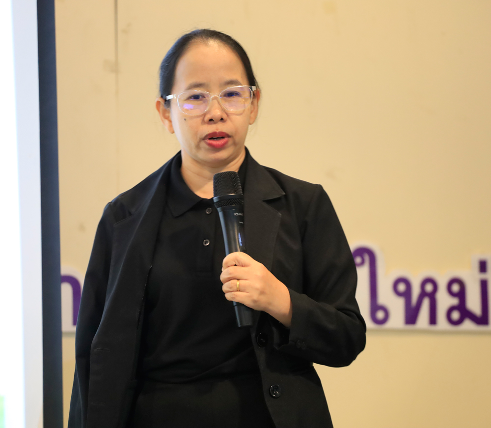 นางลาวัณย์ อุ่นจัน