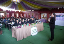 กปร. พาดูความสำเร็จ! “วิสาหกิจชุมชนจันทราบุรี” และ “เพาะเลี้ยงสัตว์น้ำชายฝั่ง” โมเดลต่อยอดแนวพระราชดำริ “แม่ของแผ่นดิน” กปร. พาดูความสำเร็จ! "วิสาหกิจชุมชนจันทราบุรี" และศูนย์ "เพาะเลี้ยงสัตว์น้ำชายฝั่ง” โมเดลต่อยอดแนวพระราชดำริ "แม่ของแผ่นดิน"