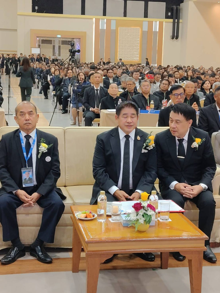 “ธรรมนัส” เปิดประชุมใหญ่สามัญฯ 68 สสท. พร้อมมอบโล่ผู้ทรงคุณค่าต่อขบวนการสหกรณ์
