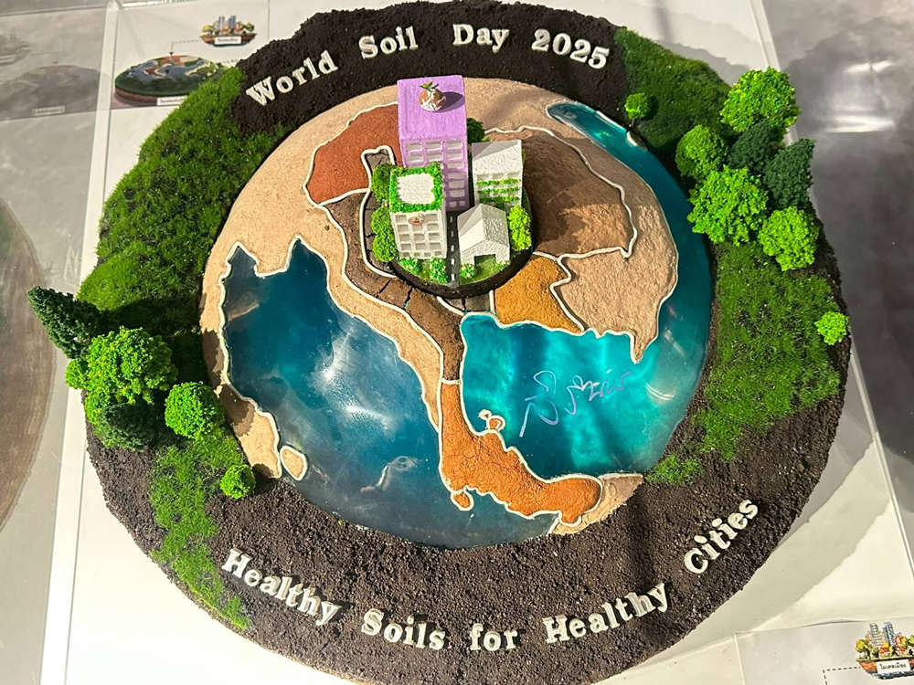 อธิบดี พด. “ดร.สุมิตรา“ พาเที่ยวงาน “วันดินโลก 2568” ชูแนวคิด “ดินที่สมบูรณ์ สู่เมืองที่สมดุล เกื้อกูลชีวิต”