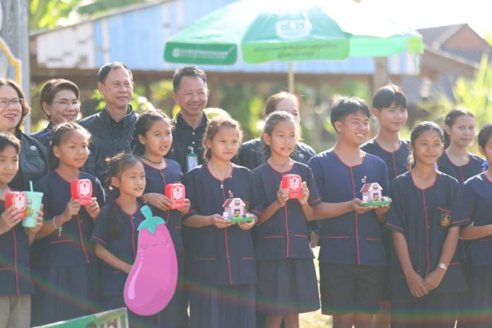 ธ.ก.ส. เติมเยาวชนสู่ภาคการเกษตร ผ่านโครงการโรงเรียนเกษตรธนากร พร้อมหนุนรูปแบบการทำเกษตรการค้า