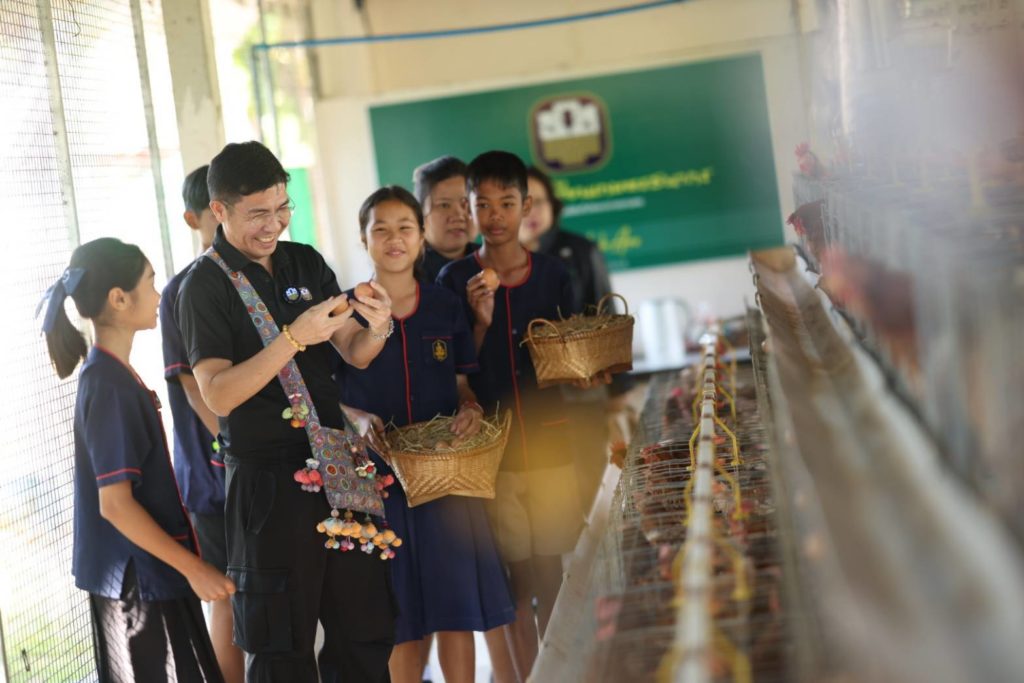 ธ.ก.ส. เติมเยาวชนสู่ภาคการเกษตร ผ่านโครงการโรงเรียนเกษตรธนากร พร้อมหนุนรูปแบบการทำเกษตรการค้า