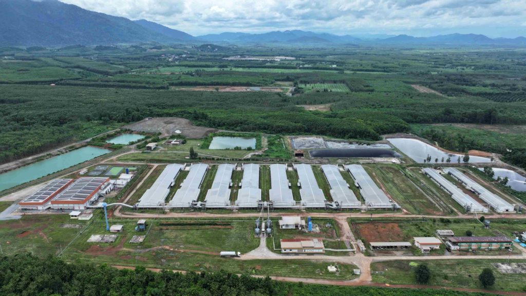 ซีพีเอฟ เปลี่ยนมูลไก่เป็นพลังงานสะอาด สร้างต้นแบบฟาร์มไก่ไข่ยั่งยืน 