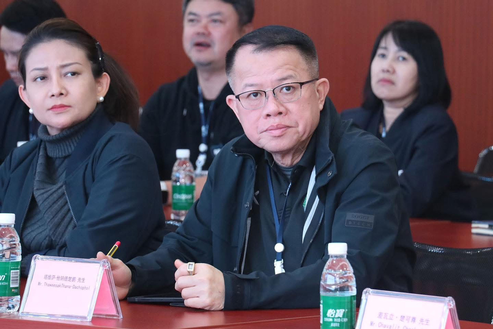 นายทวีศักดิ์ ธนเดโชพล