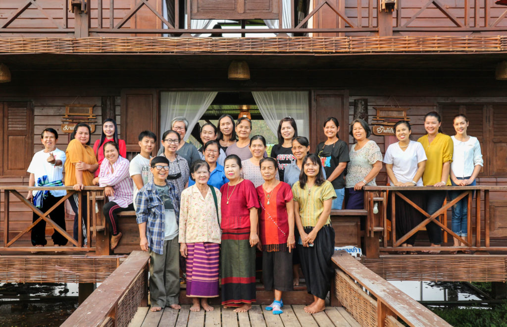 สมาชิกผู้ทรงเกียรติแห่งโฮมสเตย์บ้านนาต้นจั่นจากทั้งหมด ประมาณ 400 ชีวิต ที่ช่วยกันขับเคลื่อน ขุดสิ่งดีๆที่มีอยู่ในชุมชนมาให้นักท่องเที่ยวได้เห็นและไปบอกต่อ...