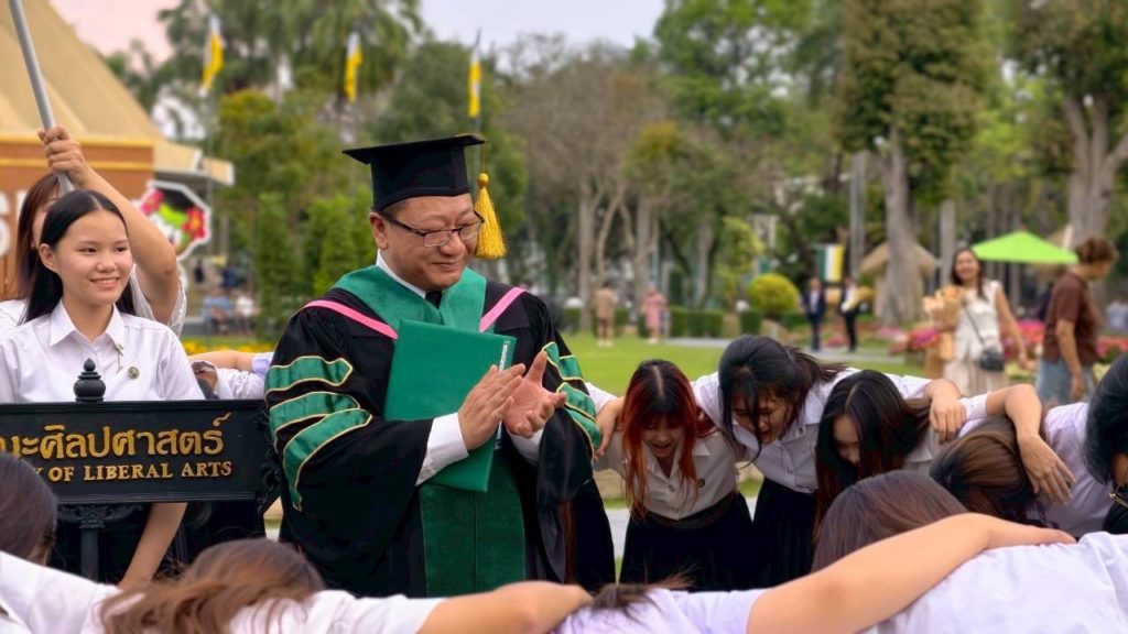 สองผู้บริหาร “สหฟาร์ม” สร้างชื่อรับพระราชทานเกียรติคุณจากมหาวิทยาลัยแม่โจ้ ตอกย้ำความสำเร็จผู้นำอุตสาหกรรมอาหารไทย