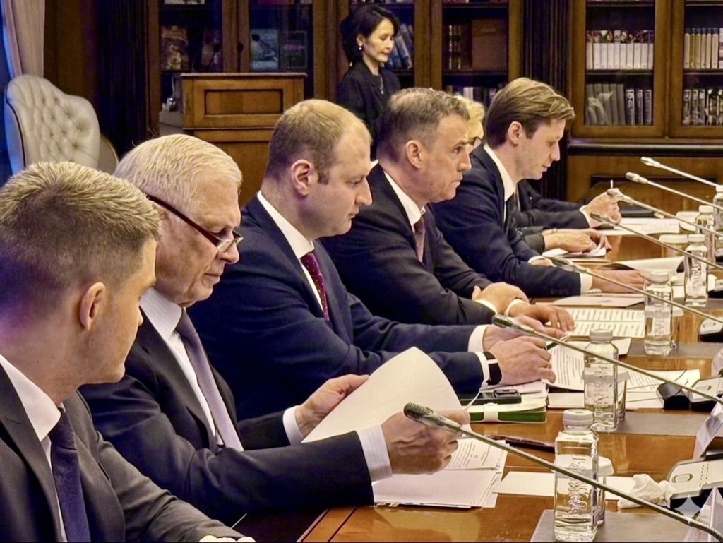 “สุริยะ” เข้าหารือรองนายกรัฐมนตรีสหพันธรัฐรัสเซีย พร้อมไฟเขียวส่งออกปุ๋ยยูเรียให้ฝ่ายไทย