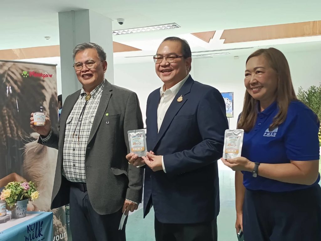 มหาวิทยาลัยเกษตรศาสตร์ เปิดตัว "KU Lactova Milk" นวัตกรรมนมสัตว์เลี้ยงแลคโตสฟรี พลิกวิกฤตน้ำนมโคล้นตลาดสู่ผลิตภัณฑ์พรีเมียม โชว์ผลวิจัยปลอดภัยที่สุดสำหรับสัตว์เลี้ยง