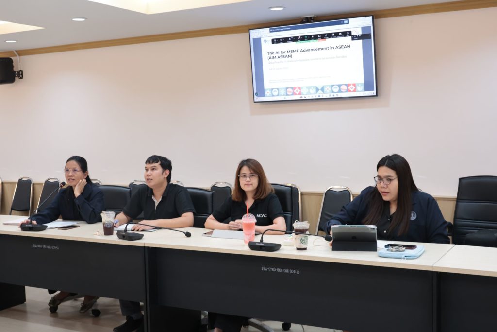 เกษตรฯ ดัน AI เพิ่มมูลค่าเศรษฐกิจฐานราก ปั้น 1,000 เจ้าหน้าที่ หนุนวิสาหกิจชุมชนกว่า 6.4 หมื่นแห่ง สู่ผู้ประกอบการดิจิทัล